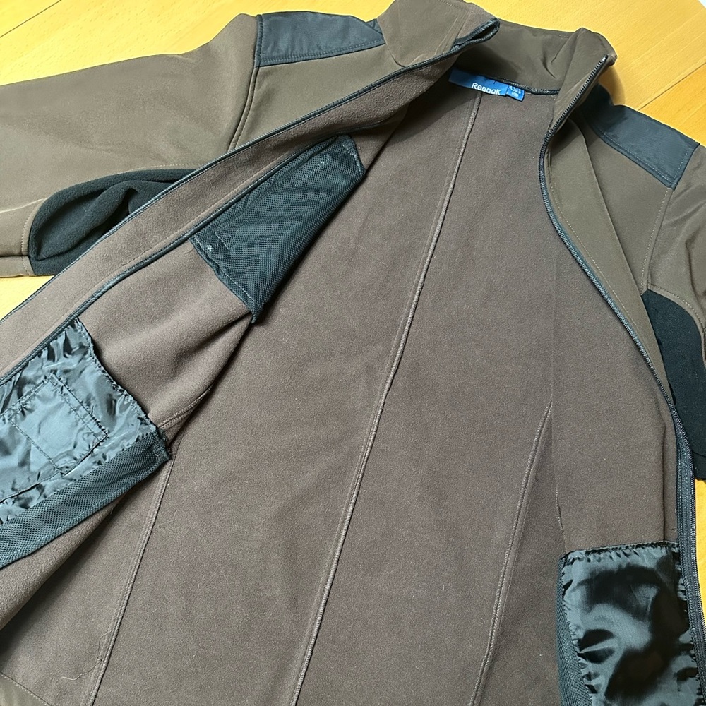 NWT Reebok Hardshell Jacket - Picture 6 of 8